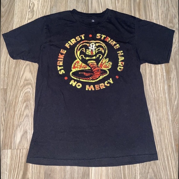 Cobra Kai Graphic Tee - Picture 5 of 5